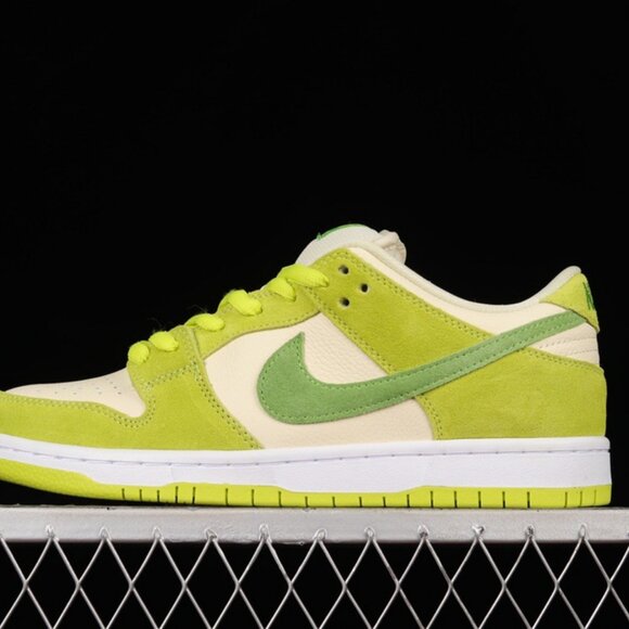 Nike SB Dunk Low "Green Apple" - Picture 4 of 8